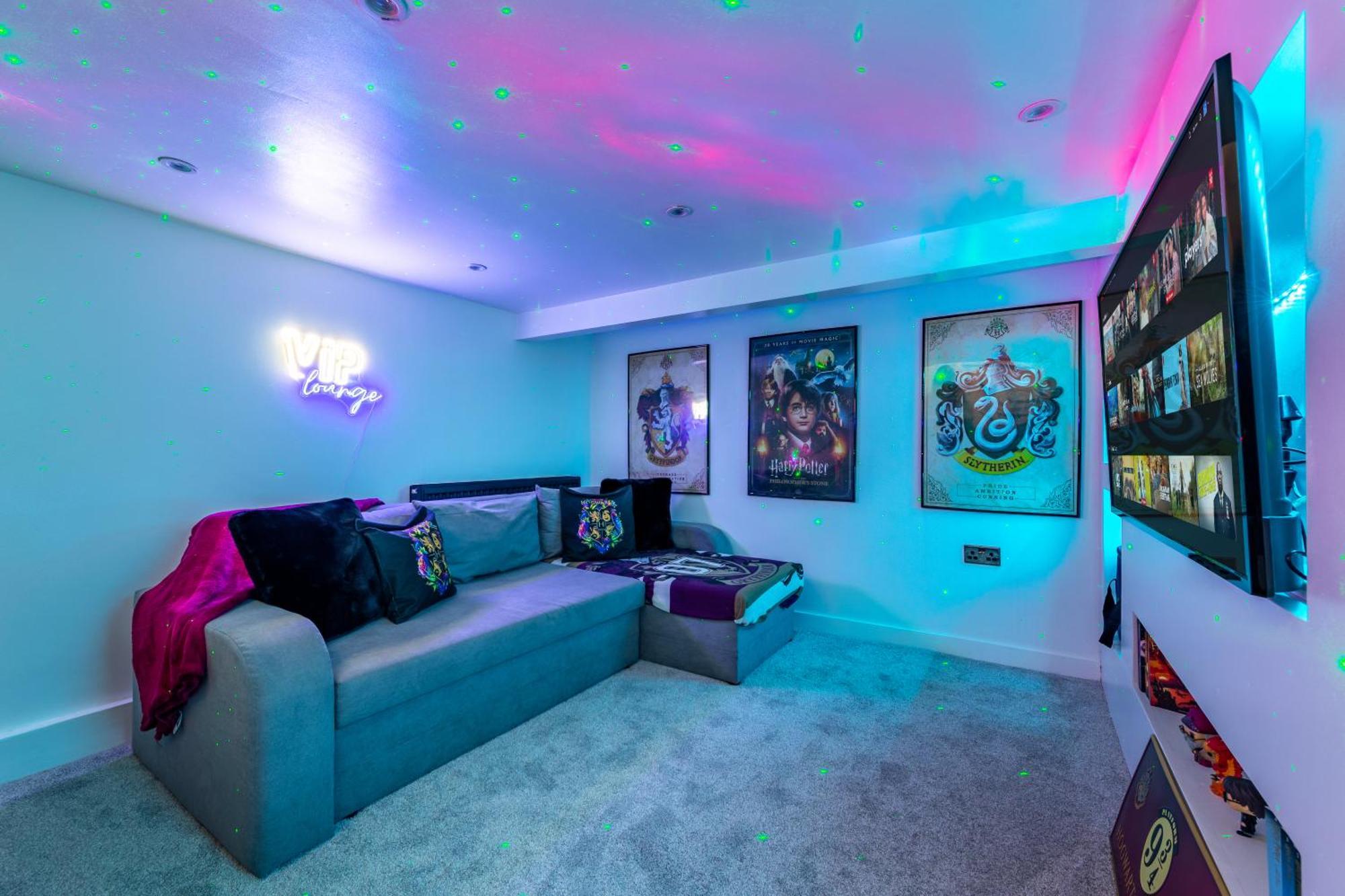 The Hogwarts Retreat - Cinema Room - Special May Offer - 25Th - 31St Γουάτφορντ Εξωτερικό φωτογραφία