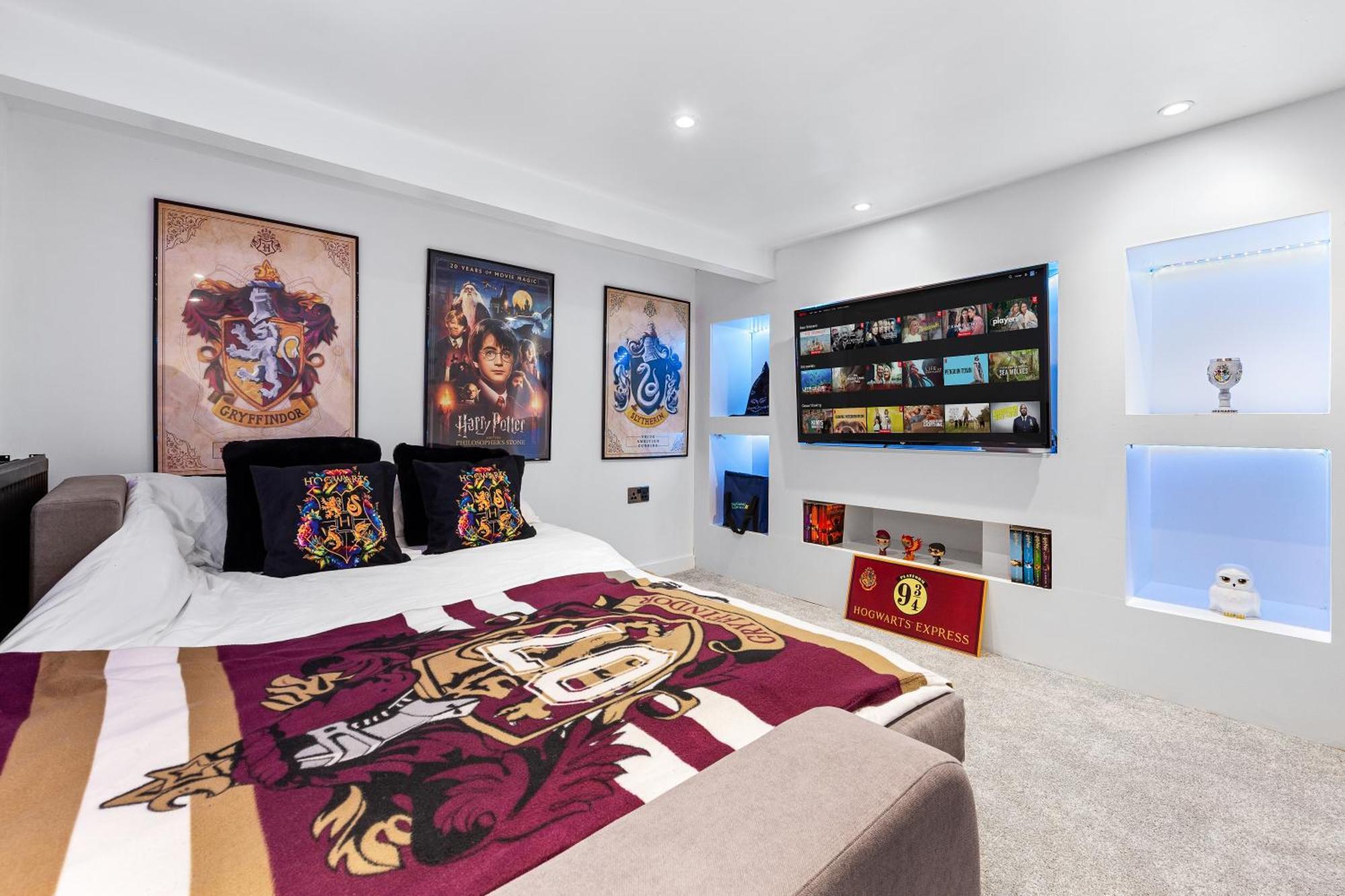 The Hogwarts Retreat - Cinema Room - Special May Offer - 25Th - 31St Γουάτφορντ Εξωτερικό φωτογραφία