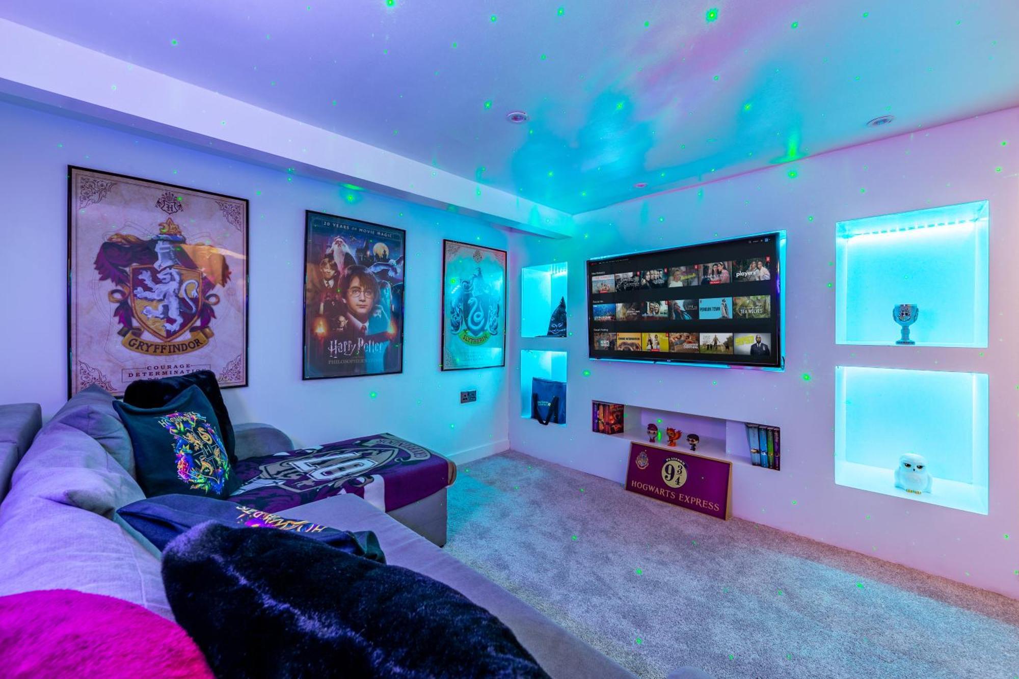 The Hogwarts Retreat - Cinema Room - Special May Offer - 25Th - 31St Γουάτφορντ Εξωτερικό φωτογραφία