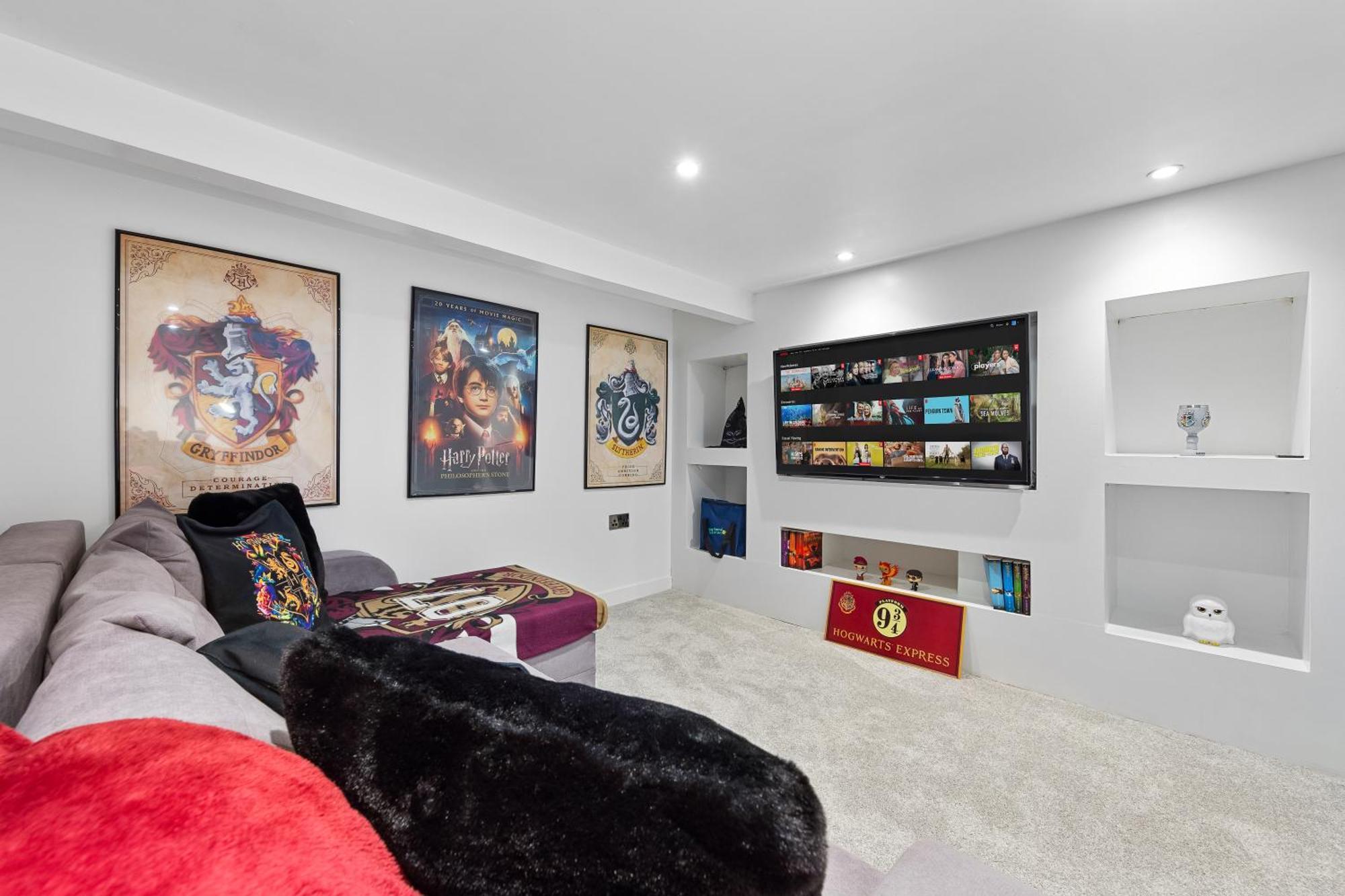 The Hogwarts Retreat - Cinema Room - Special May Offer - 25Th - 31St Γουάτφορντ Εξωτερικό φωτογραφία